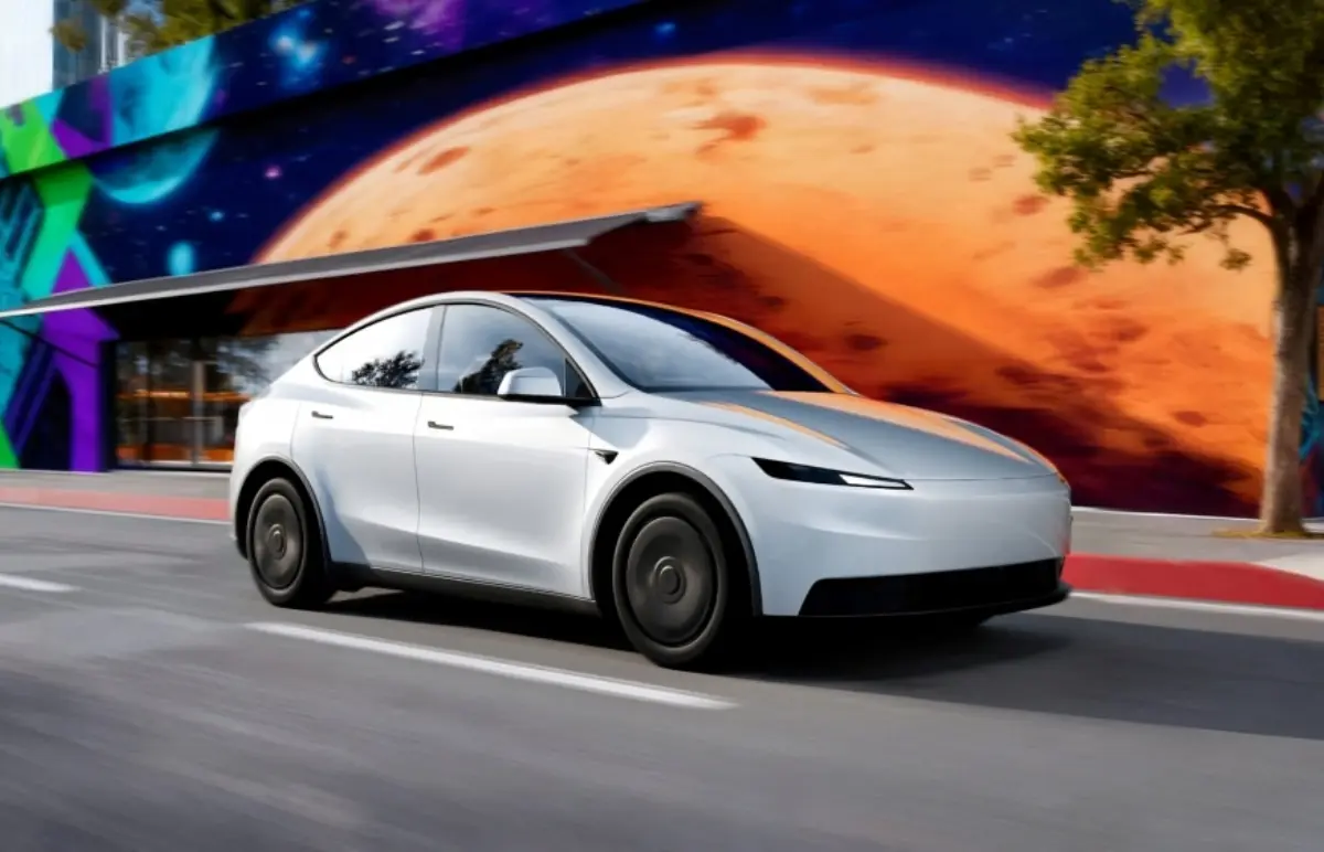 Tesla is under investigation in the US due to FSD crashes ahead of its new model with no steering or pedals. Featured Image